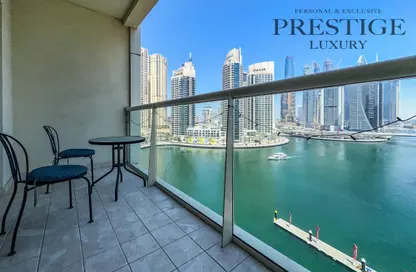Apartment - 1 Bedroom - 2 Bathrooms for rent in Marina View Tower B - Marina View - Dubai Marina - Dubai