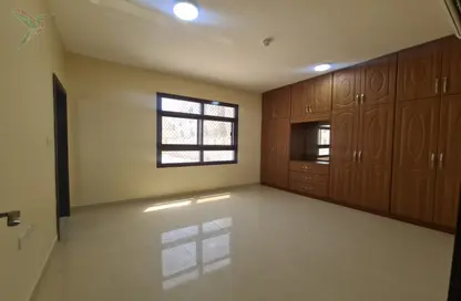 Apartment - 3 Bedrooms - 4 Bathrooms for rent in Al Manaseer - Al Ain