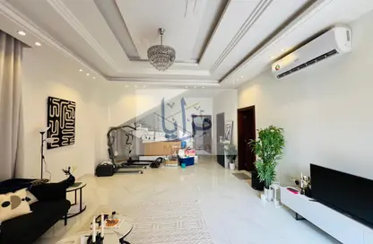 فيلا - 5 غرف نوم - 7 حمامات للبيع في الزاهية جاردنز - الزاهية - عجمان