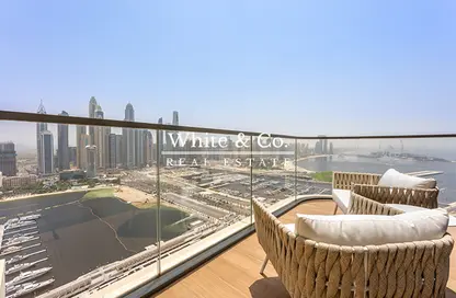 Apartment - 4 Bedrooms - 5 Bathrooms for sale in Marina Vista - EMAAR Beachfront - Dubai Harbour - Dubai