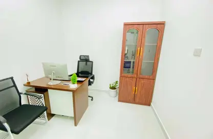 Office Space - Studio - 1 Bathroom for rent in Red Avenue - Al Garhoud - Dubai