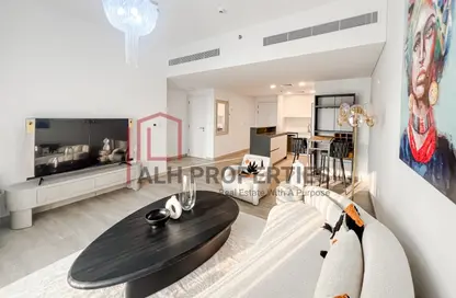 Living Room image for: Apartment - 1 Bedroom - 1 Bathroom for rent in Asayel - Madinat Jumeirah Living - Umm Suqeim - Dubai, Image 1