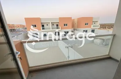 Villa - 3 Bedrooms - 4 Bathrooms for rent in Manazel Al Reef 2 - Al Samha - Abu Dhabi