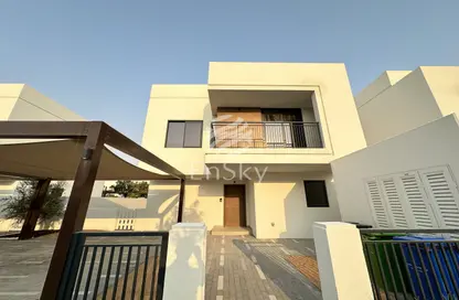 Villa - 4 Bedrooms - 5 Bathrooms for rent in Noya Luma - Noya - Yas Island - Abu Dhabi
