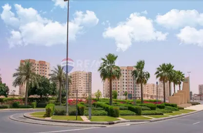 عمارة بالكامل للبيع في ليوان - دبي لاند - دبي