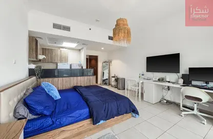 Apartment - Studio - 1 Bathroom for rent in Burj Al Nujoom - Downtown Dubai - Dubai