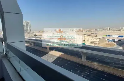 شقة - 1 حمام للايجار في عزيزي بلازا - الفرجان - دبي