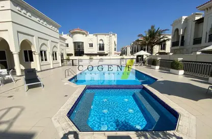 Villa - 5 Bedrooms - 6 Bathrooms for rent in Umm Suqeim 1 - Umm Suqeim - Dubai