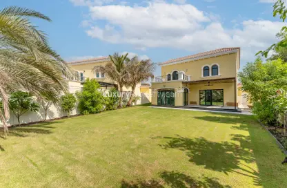 Villa - 3 Bedrooms - 4 Bathrooms for rent in Legacy - Jumeirah Park - Dubai