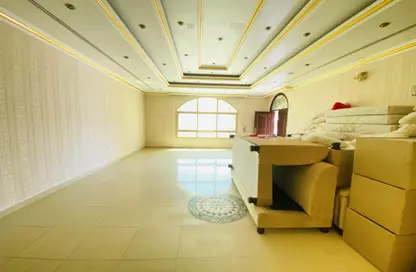 Villa - 6 Bedrooms for rent in Al Ramaqiya - Wasit - Sharjah
