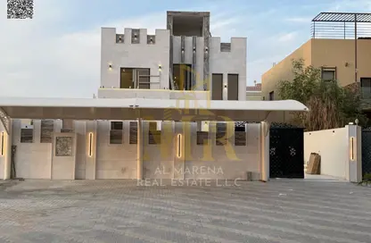 فيلا - 5 غرف نوم - 7 حمامات للبيع في 2 المويهات - المويهات - عجمان