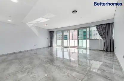 Empty Room image for: Apartment - 4 Bedrooms - 4 Bathrooms for sale in Al Rahba - Al Muneera - Al Raha Beach - Abu Dhabi, Image 1