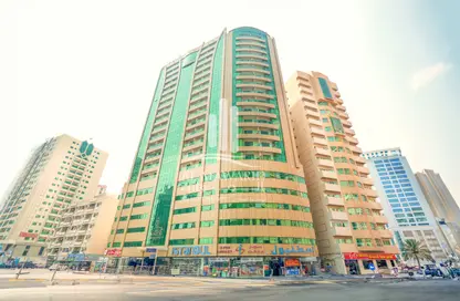شقة - 2 غرف نوم - 2 حمامات للايجار في برج حمزة الخطيب - المجاز 2 - المجاز - الشارقة