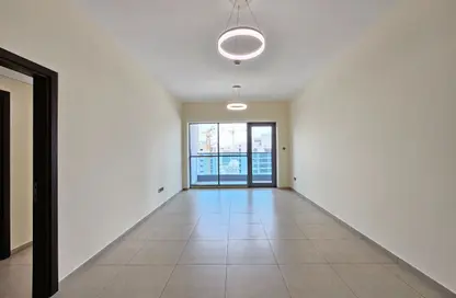 Apartment - 1 Bedroom - 2 Bathrooms for rent in Jumeirah Garden City - Al Satwa - Dubai