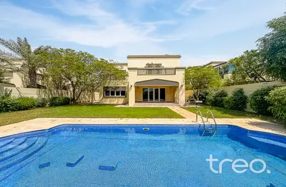 Villa - 4 Bedrooms - 5 Bathrooms for rent in Regional - Jumeirah Park - Dubai
