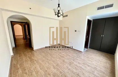 Apartment - 3 Bedrooms - 3 Bathrooms for rent in UOS - Muwaileh Commercial - Sharjah