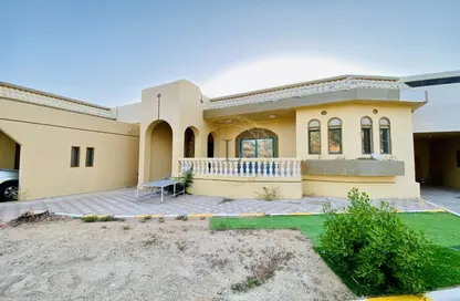Villa - 3 Bedrooms - 4 Bathrooms for rent in Hai Al Musalla - Al Mutawaa - Al Ain