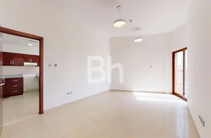 Apartment - 1 Bedroom - 1 Bathroom for rent in Blue Reef building - Umm Suqeim 2 - Umm Suqeim - Dubai