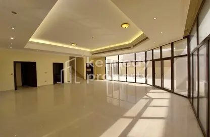 Empty Room image for: Villa - 5 Bedrooms for rent in Mohamed Bin Zayed City Villas - Mohamed Bin Zayed City - Abu Dhabi, Image 1