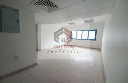 Empty Room image for: Apartment - 3 Bedrooms - 3 Bathrooms for rent in Central District - Al Ain, Image 1