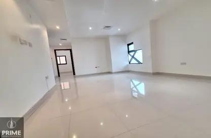 Apartment - 2 Bedrooms - 2 Bathrooms for rent in Delma Street - Al Mushrif - Abu Dhabi