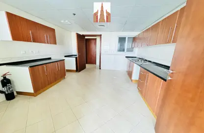 Kitchen image for: Apartment - 3 Bedrooms - 4 Bathrooms for rent in Riviera Tower - Al Majaz 3 - Al Majaz - Sharjah, Image 1