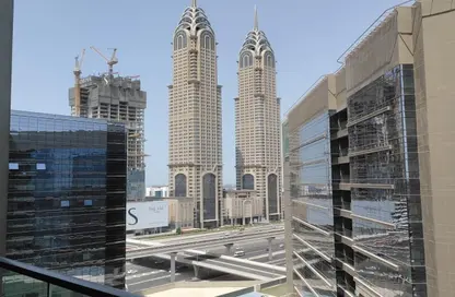Apartment - 1 Bedroom - 2 Bathrooms for rent in The Onyx Tower 2 - The Onyx Towers - Greens - Dubai