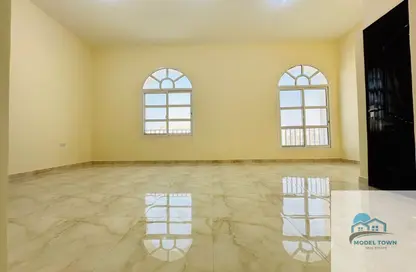 Apartment - Studio - 1 Bathroom for rent in Shakhbout City - Abu Dhabi