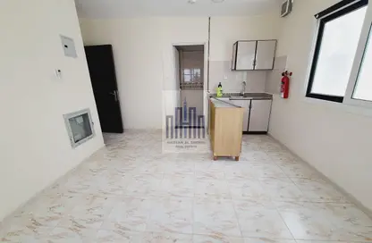 Apartment - Studio - 1 Bathroom for rent in Fire Station Road - Muwaileh - Sharjah