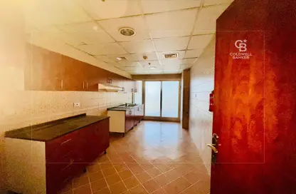 Apartment - 2 Bedrooms - 3 Bathrooms for rent in Olympic Park 2 - Olympic Park Towers - Dubai Sports City - Dubai