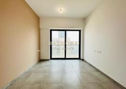 صورةغرفة فارغة لـ: شقة - 1 غرفة نوم - 2 حمامات للبيع في لوكي 1 ريزيدينس - قرية الجميرا سركل - دبي, صورة 1