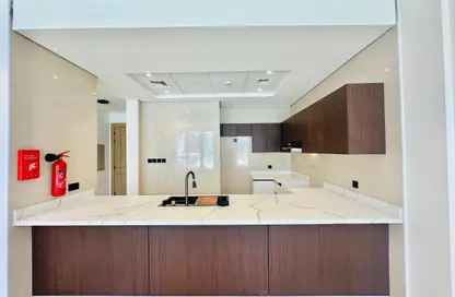 Apartment - 1 Bedroom - 2 Bathrooms for rent in Al Manal La Rose - Jumeirah Village Circle - Dubai