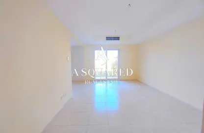 فيلا - 2 غرف نوم - 2 حمامات للايجار في الينابيع 3 - الينابيع - دبي