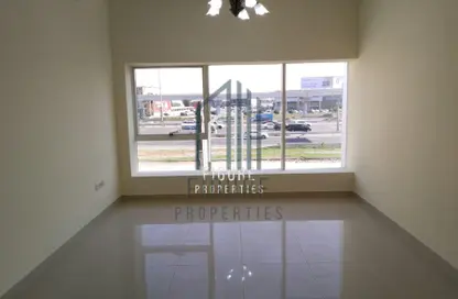 Apartment - 1 Bedroom - 2 Bathrooms for rent in Infinity Building - Sheikh Zayed Road - Dubai