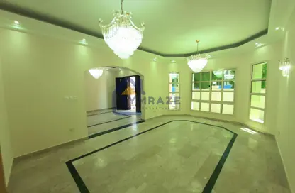 Villa - 5 Bedrooms - 7 Bathrooms for rent in Al Garhoud - Dubai