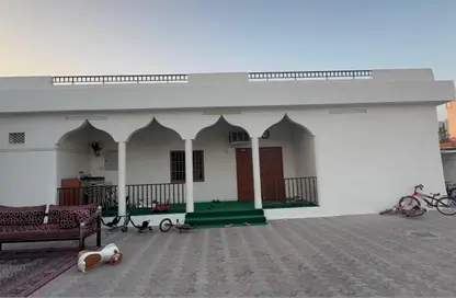 Villa - 6 Bedrooms - 5 Bathrooms for sale in Al Sabkha - Al Riqqa - Sharjah