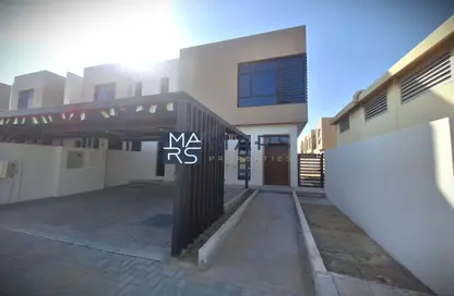 Apartment - 3 Bedrooms - 4 Bathrooms for rent in Nasma Residence - Al Tai - Sharjah