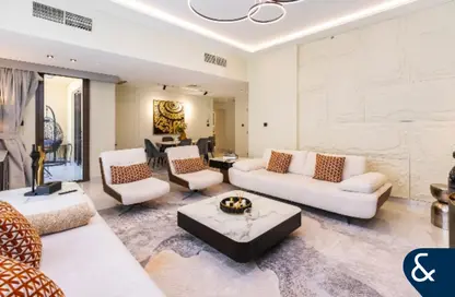 Apartment - 2 Bedrooms - 3 Bathrooms for sale in Bahar 1 - Bahar - Jumeirah Beach Residence - Dubai