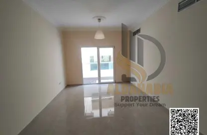 Apartment - 2 Bedrooms - 2 Bathrooms for rent in Al Jurf 2 - Al Jurf - Ajman Downtown - Ajman