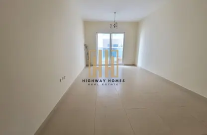Apartment - 1 Bedroom - 2 Bathrooms for rent in Muwaileh 29 Building - Muwaileh - Sharjah