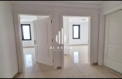 شقة - 2 غرف نوم - 2 حمامات للايجار في المجاز 3 - المجاز - الشارقة