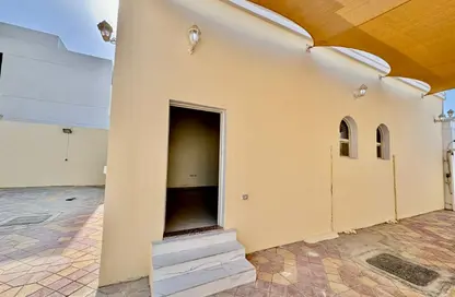 شقة - 2 غرف نوم - 3 حمامات للايجار في مدينة الرياض - أبوظبي