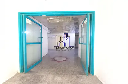 شقة - غرفة نوم - 1 حمام للايجار في بناية البطينة 9 - البطينة - الشارقة