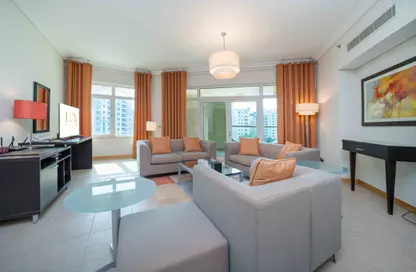 Apartment - 3 Bedrooms - 3 Bathrooms for rent in Al Haseer - Shoreline Apartments - Palm Jumeirah - Dubai