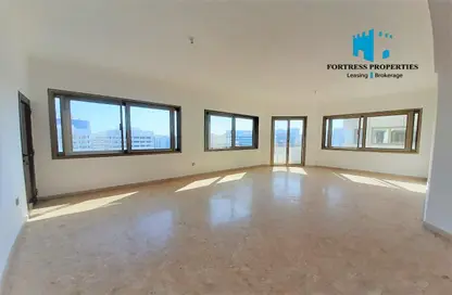 Apartment - 4 Bedrooms - 4 Bathrooms for rent in Zig Zag Building - Tourist Club Area - Abu Dhabi