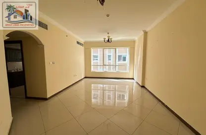 Apartment - 2 Bedrooms - 2 Bathrooms for rent in Al Mahatta - Al Qasimia - Sharjah