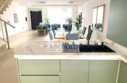 Villa - 4 Bedrooms - 5 Bathrooms for rent in Sydney Villas - District 18 - Jumeirah Village Circle - Dubai