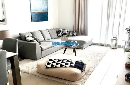 شقة - غرفة نوم - 2 حمامات للايجار في بلوبيل ريزيدنس - منطقة 11 - قرية الجميرا سركل - دبي