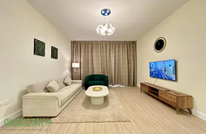 شقة - غرفة نوم - 2 حمامات للايجار في روز2 - حدائق الإمارات 1 - قرية الجميرا سركل - دبي