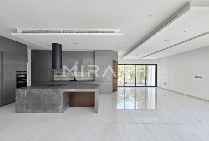 15718642 - صورة العقار 2